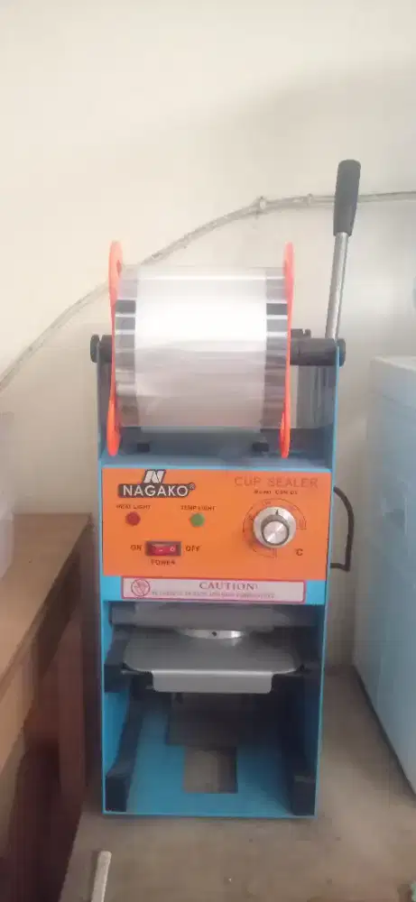 Mesin cup sealer