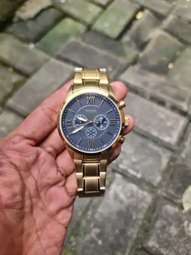 Jam Fossil BQ2400