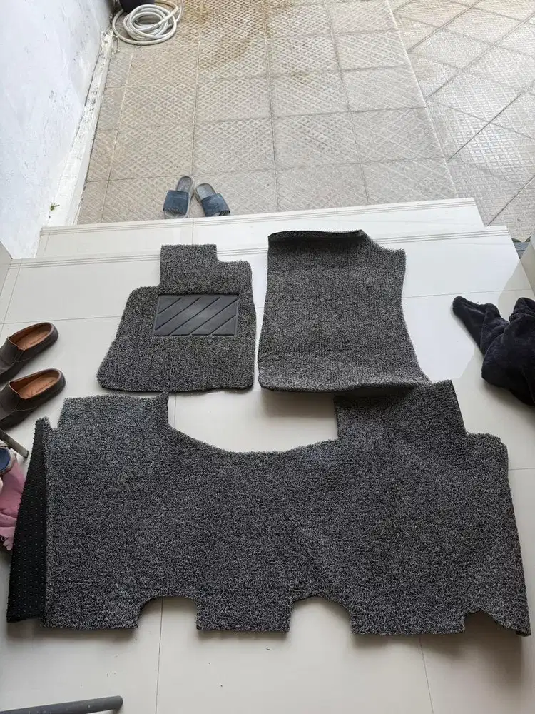Karpet cacing bekas Inova reborn