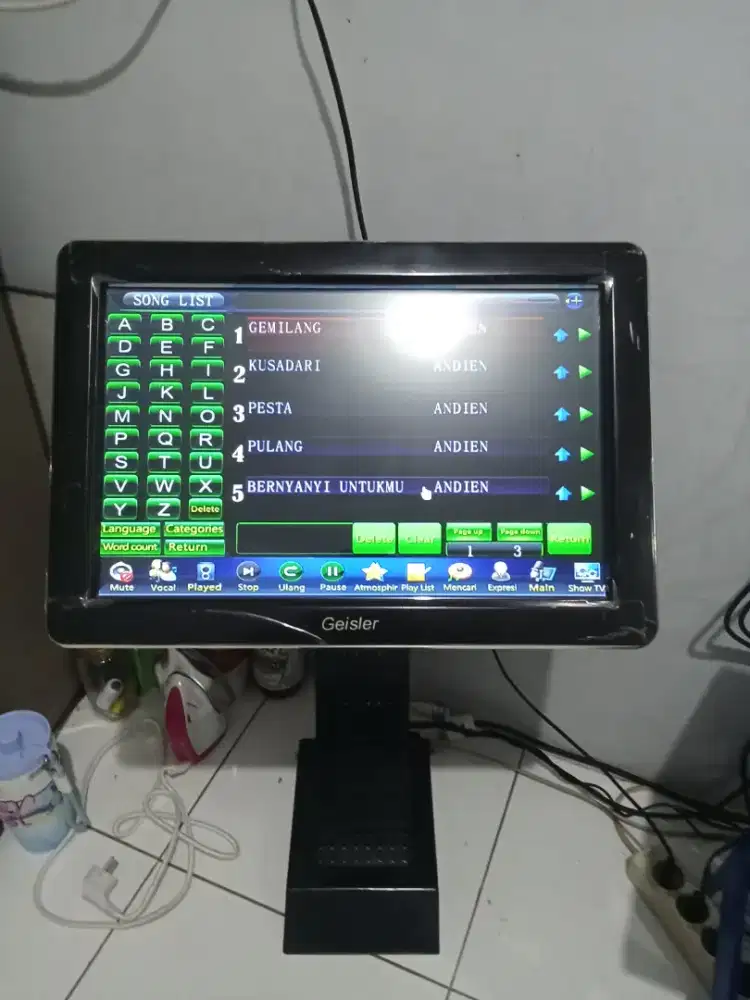 GEISLER DVD/CD/ MP3 - HDD 2TB Player KARAOKE  + LCD TOUCHSCREEN