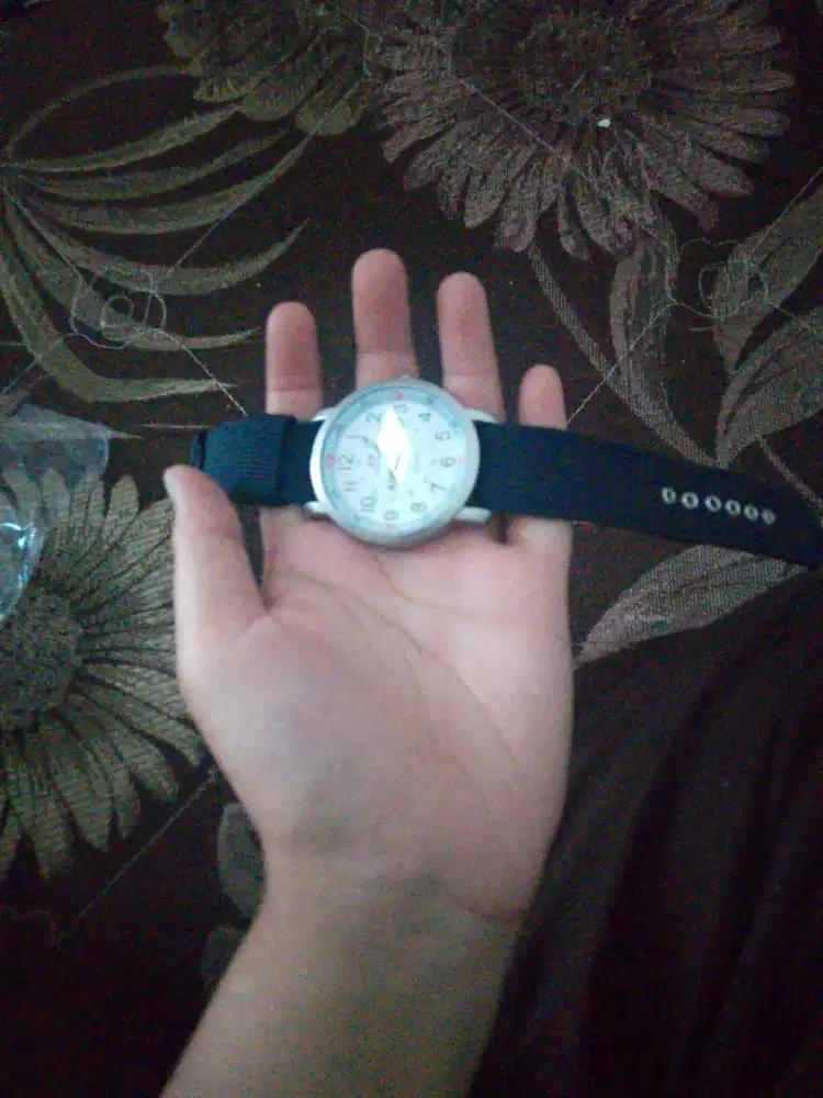 Jam tangan Swiss Army biasa