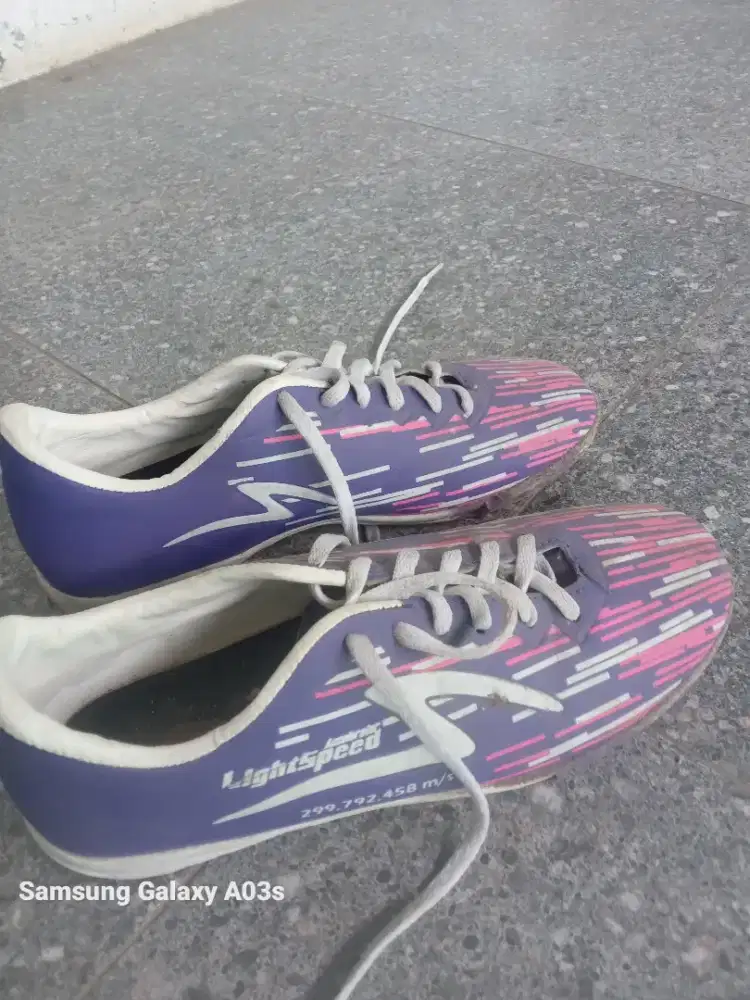 Sepatu Futsal Specs No kaki 38