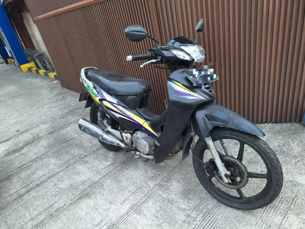 Motor honda karisma th 2005 surat2 lengkap pajak mules 5x mesin bagus