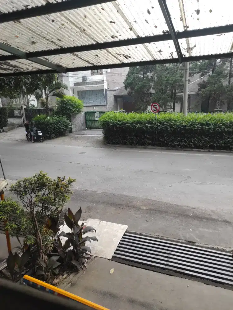 Sopir freelance selama liburan