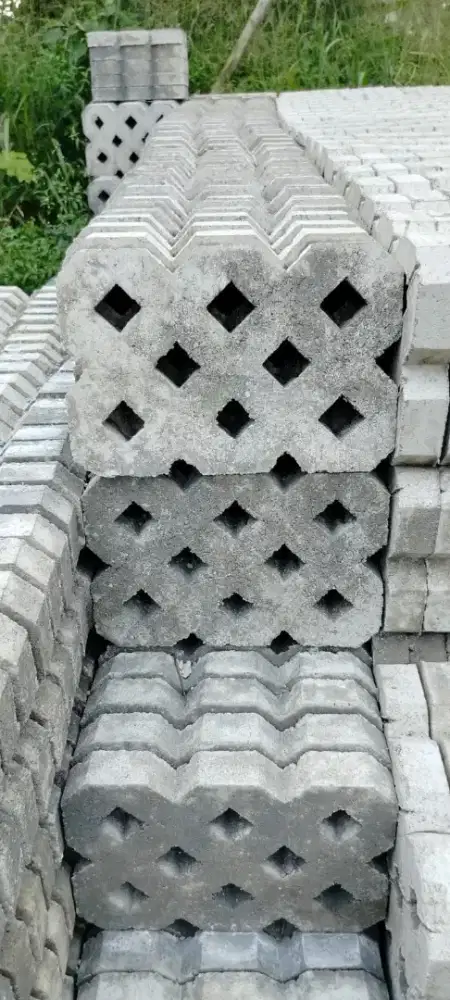 grassblock lubang 5/8 uk 6cm/8cm