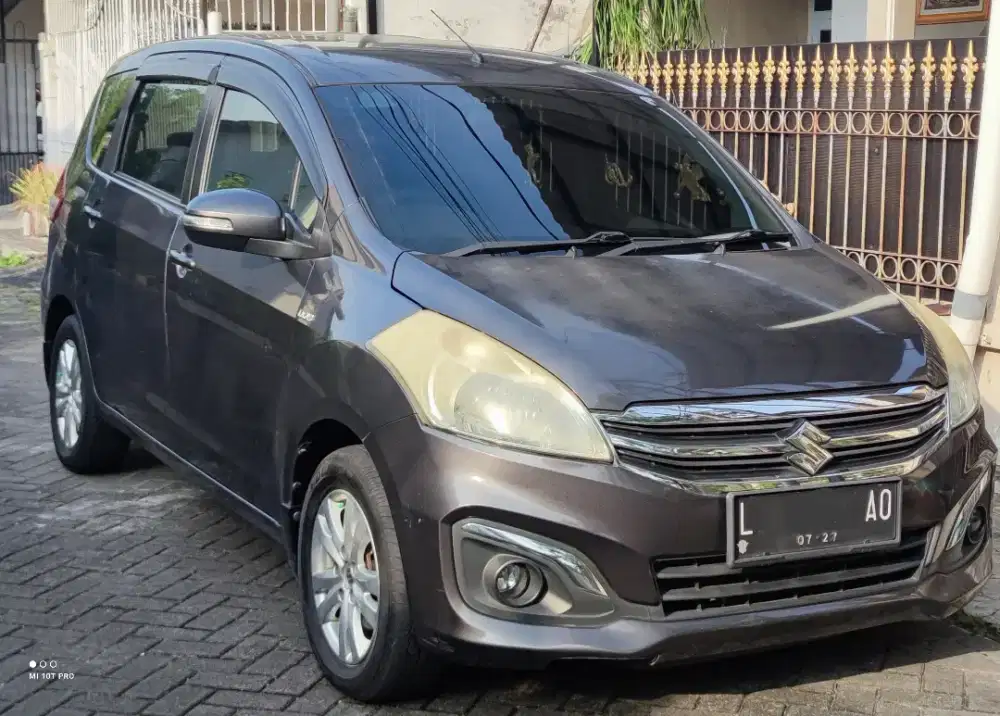 DIJUAL, Suzuki Ertiga Diesel Hybrid 2017 MT
Warna Abu-Abu Tua Metalik