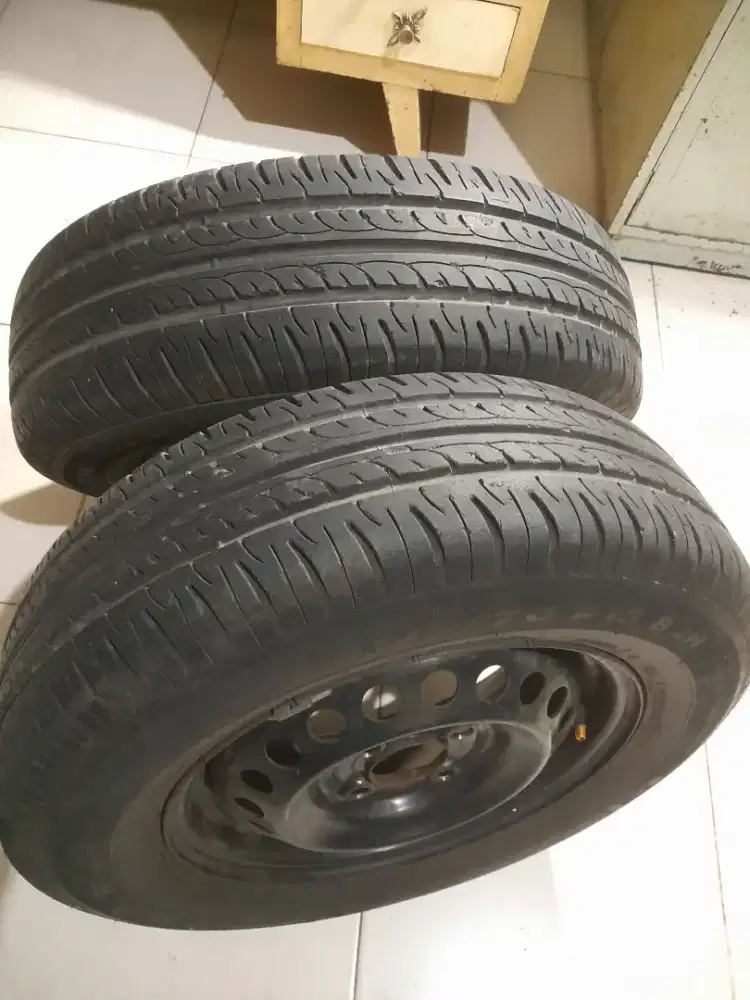 Jual 2 pcs ban GT Champiro 175/70 R13 + velek ..