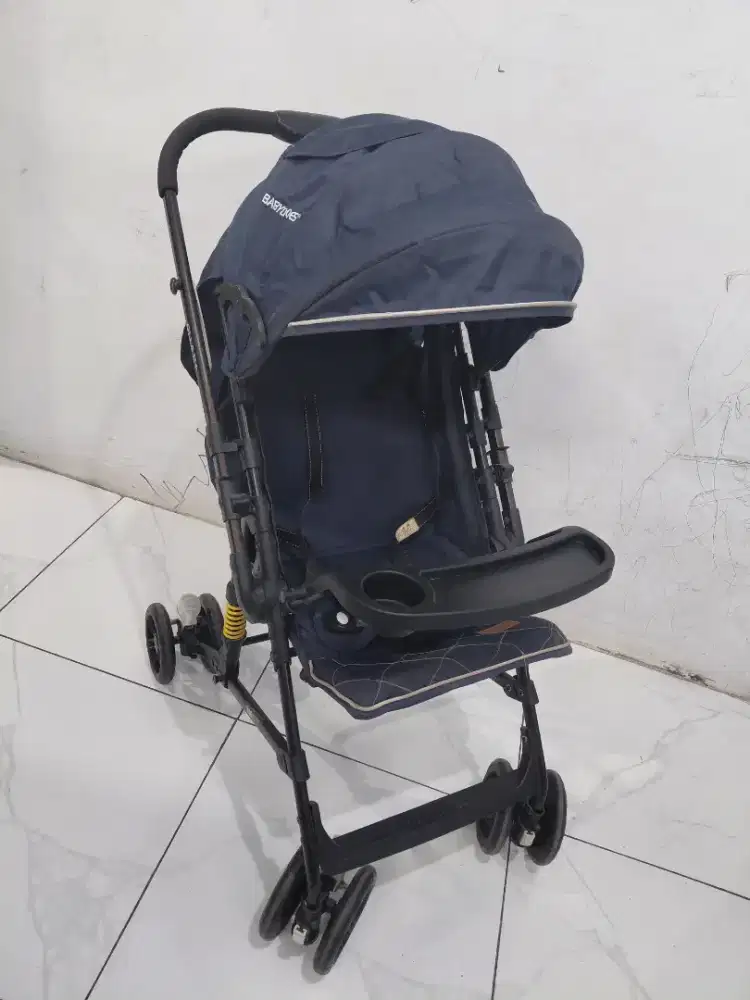 Stroller bayi merk Babydoes Olla R+  stroler 2 arah