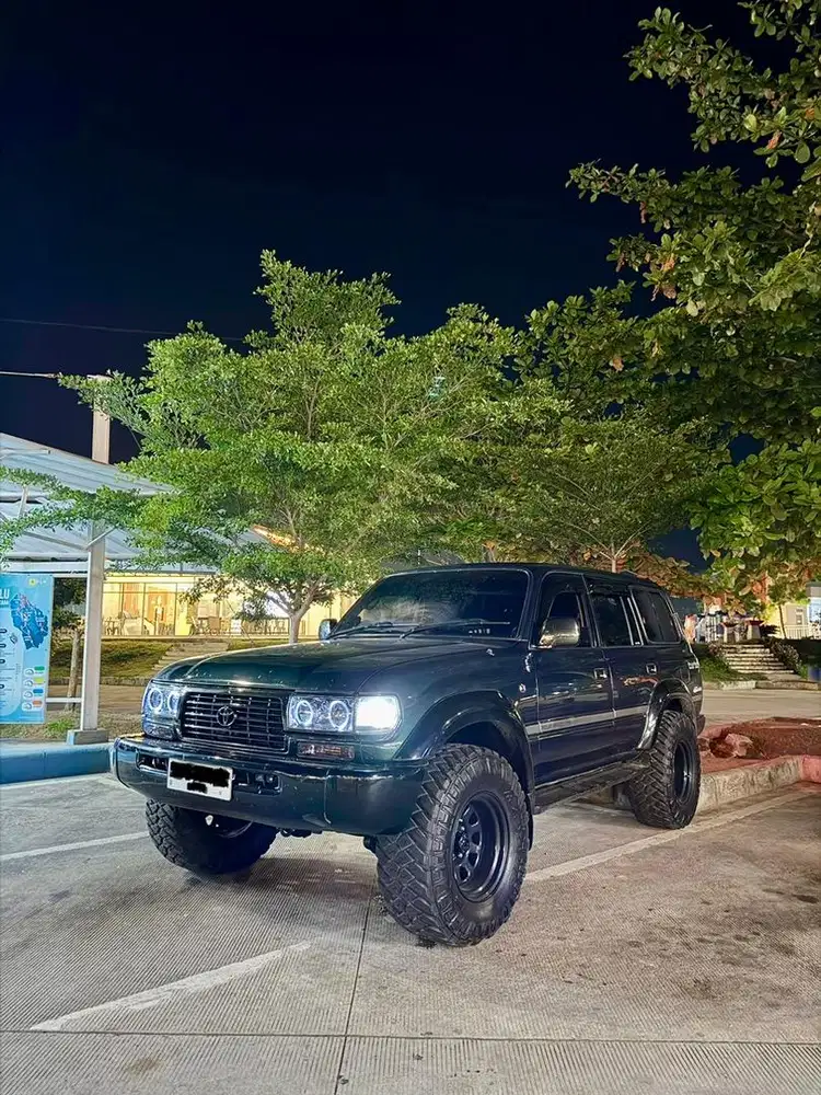 Land Cruiser VX80