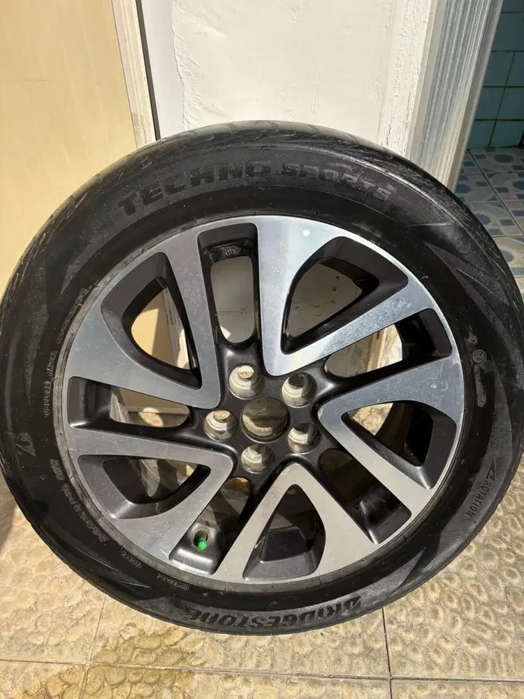 Jual Velg + Ban OEM Toyota Ring 16