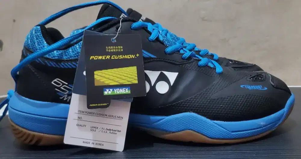Sepatu badminton Yonex SHB65 Classic Black-blue