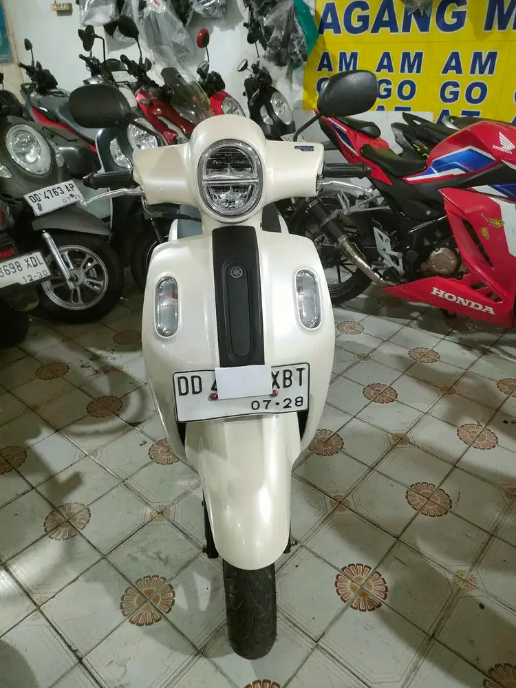 Yamaha Fazzio 2023 putih