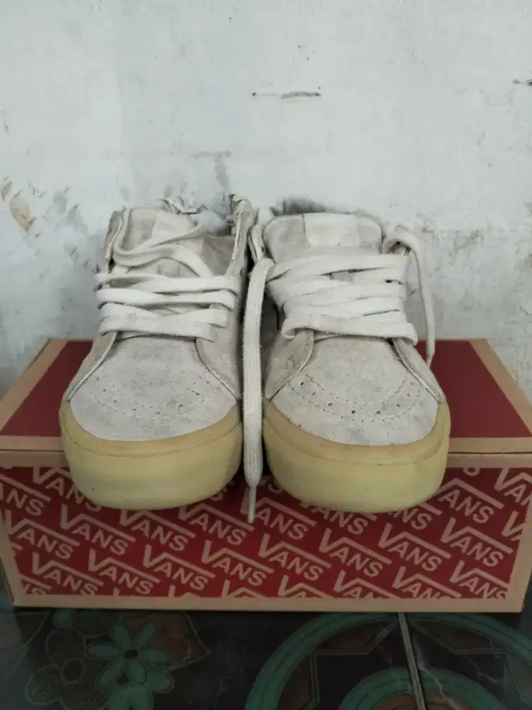 Sepatu Vans putih