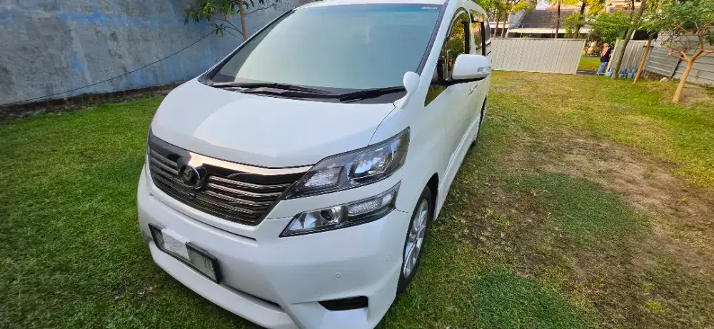 Velfire Z 2010 premium sound yg cool
