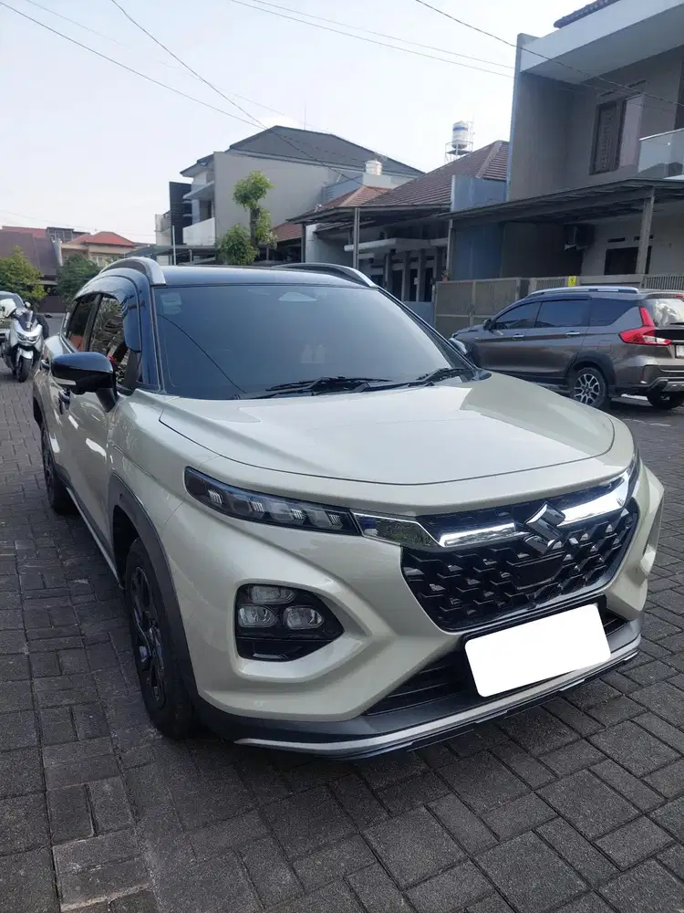 Suzuki FRONX 2025 Hybrid