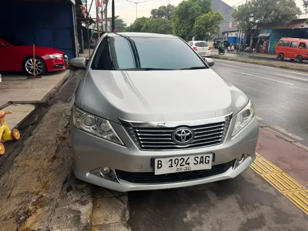 Camry V th 2012 AT new model pajak on Siap pakai