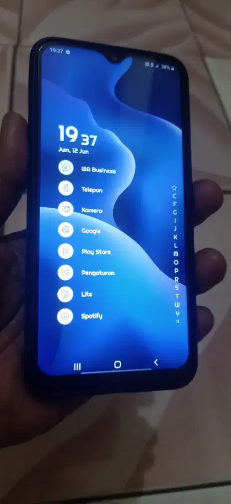 Samsung M20.Ram 3/32