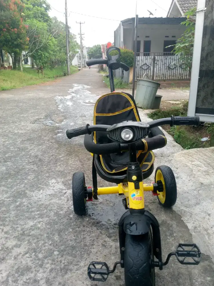 Dijual sepeda anak bayi pak ditoarbisusilo