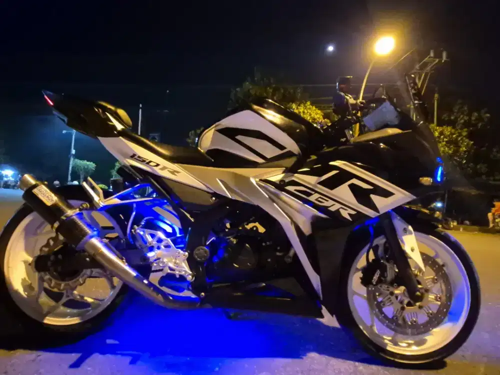 Dijual Honda CBR 150 plat Jogja