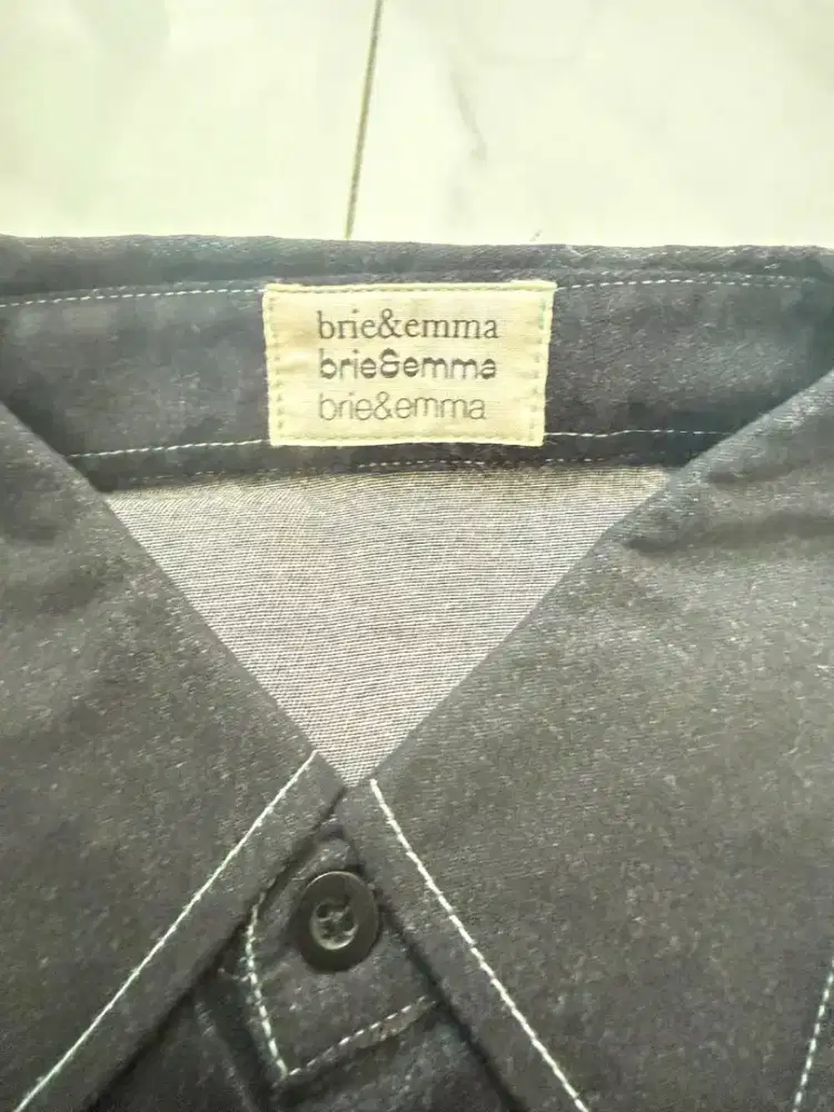Kemeja wanita brand lokal