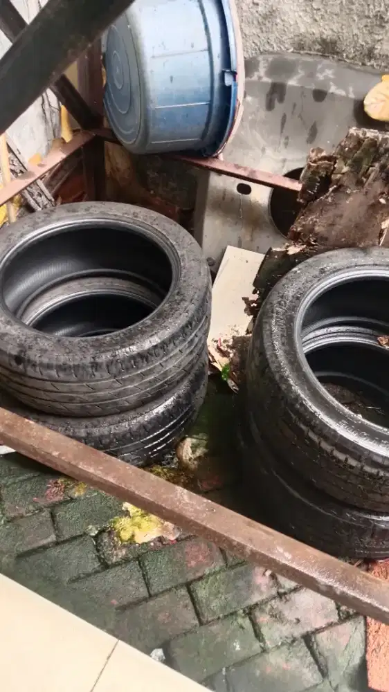BAN Bekas Bridgestone Potenza 235/50R18