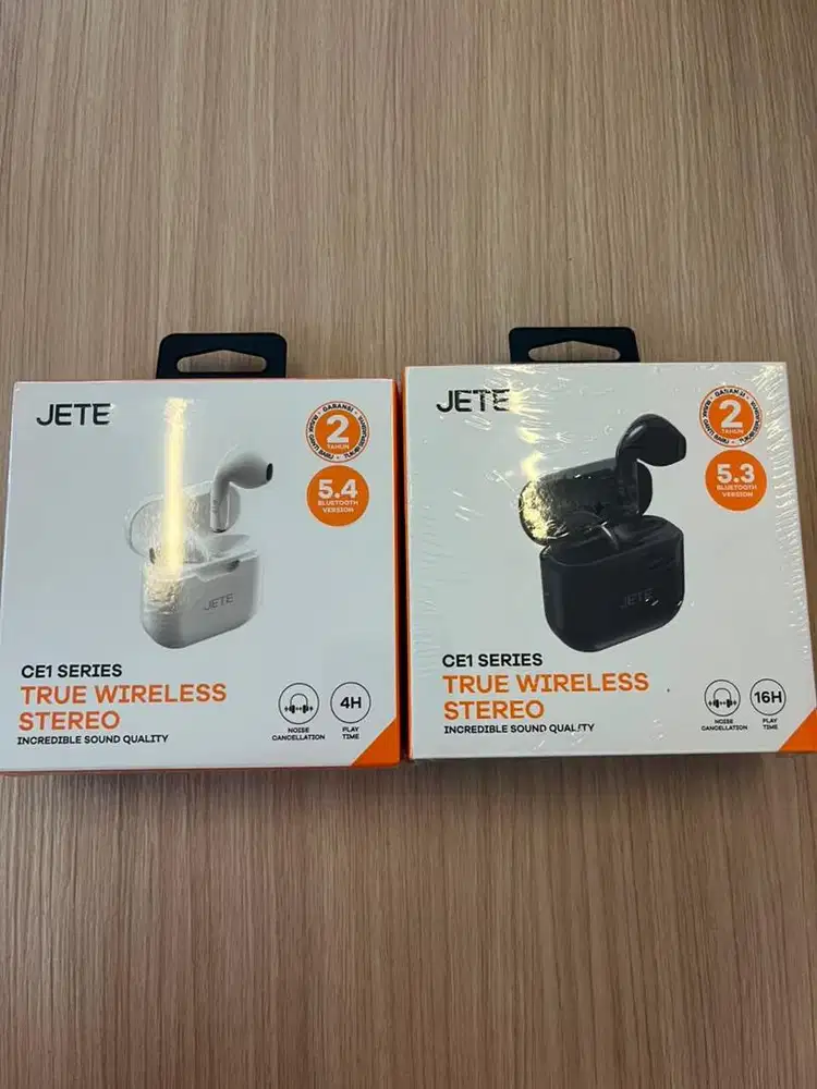 HF TWS JETE CE 1 Black & White