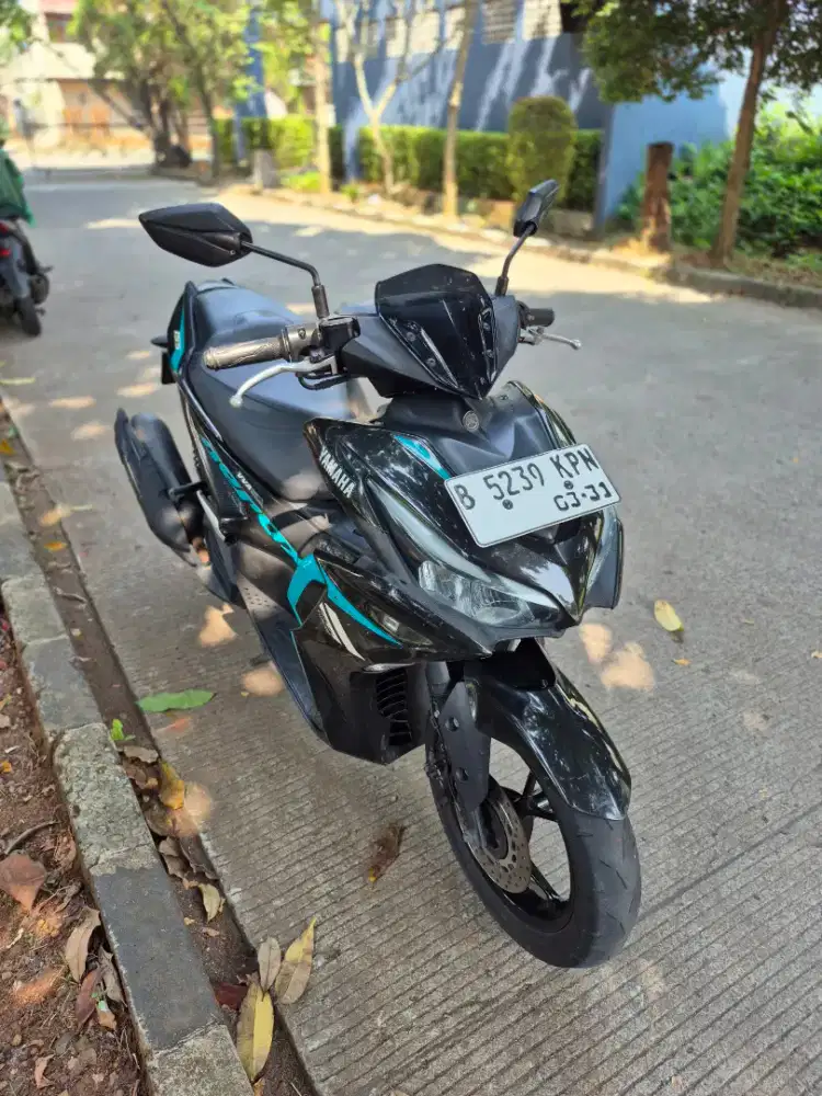 Dijual Yamaha aerox new 155 tahun 2021 KM low pajak hidup