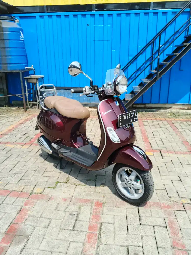 2015 Vespa LXV Burgubdy