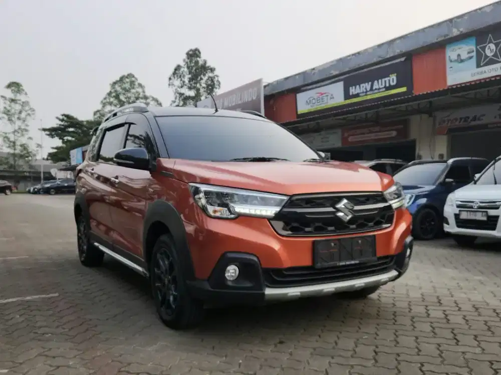 LOW KM!! SUZUKI XL7 1.5 ALPHA HYBRID AT MATIC NIK 2023 OREN