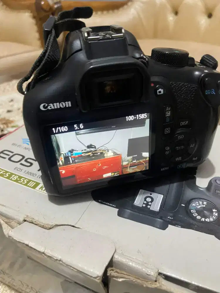 Canon 1300d (box dan tas)