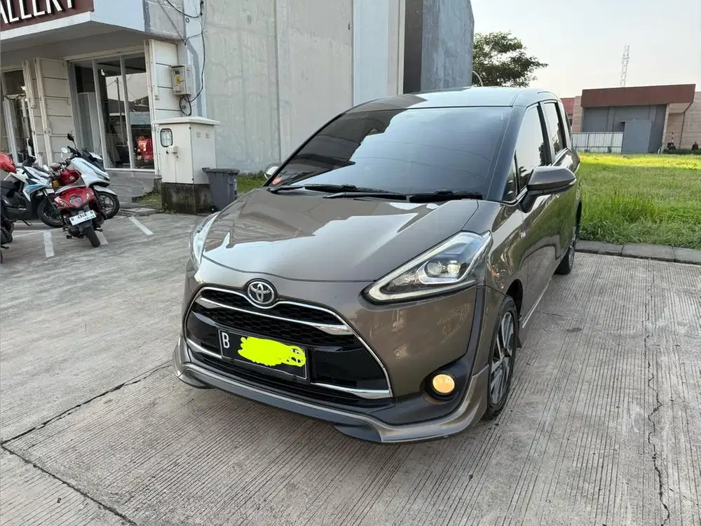 Toyota Sienta 2017 Bensin
