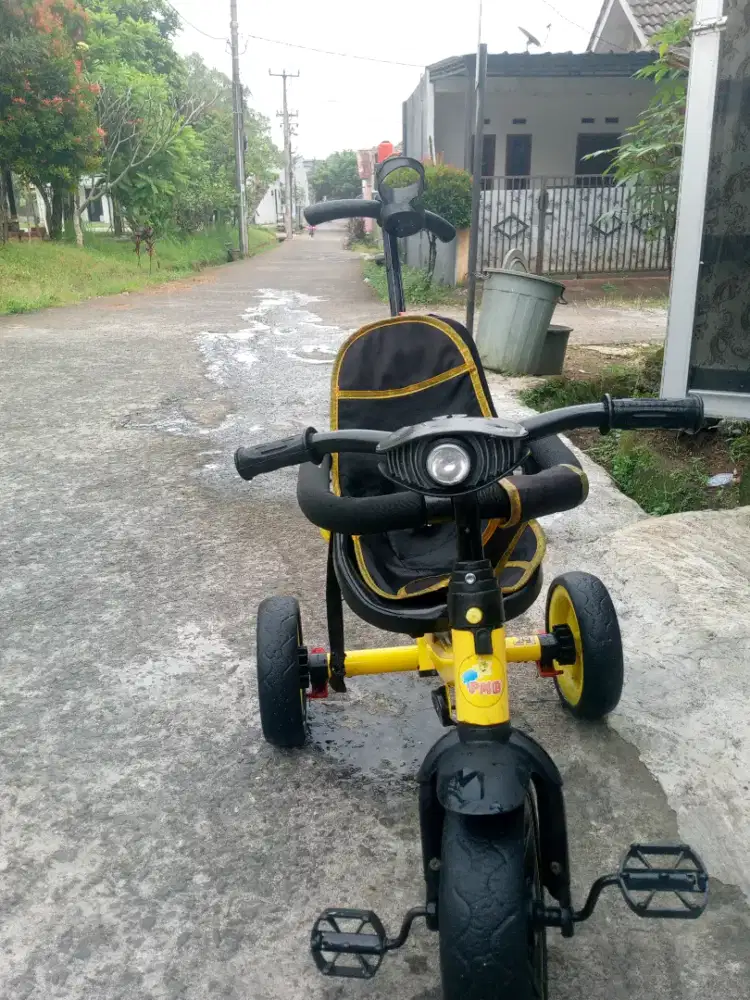 Dijual sepeda anak bayi pak ditoarbisusilo hubungi