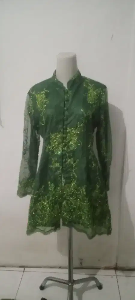 kebaya bekas masih bagus