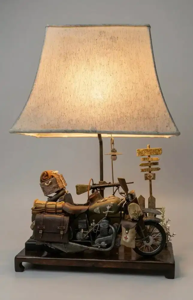 Dekorasi lampu meja tintoys diecast sepeda harley logam vintage antik