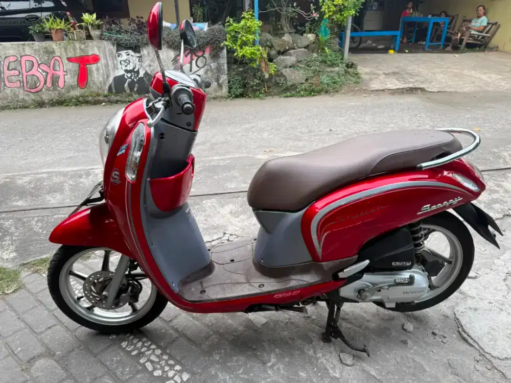 Scoopy THN 2016 plat AB Bantul