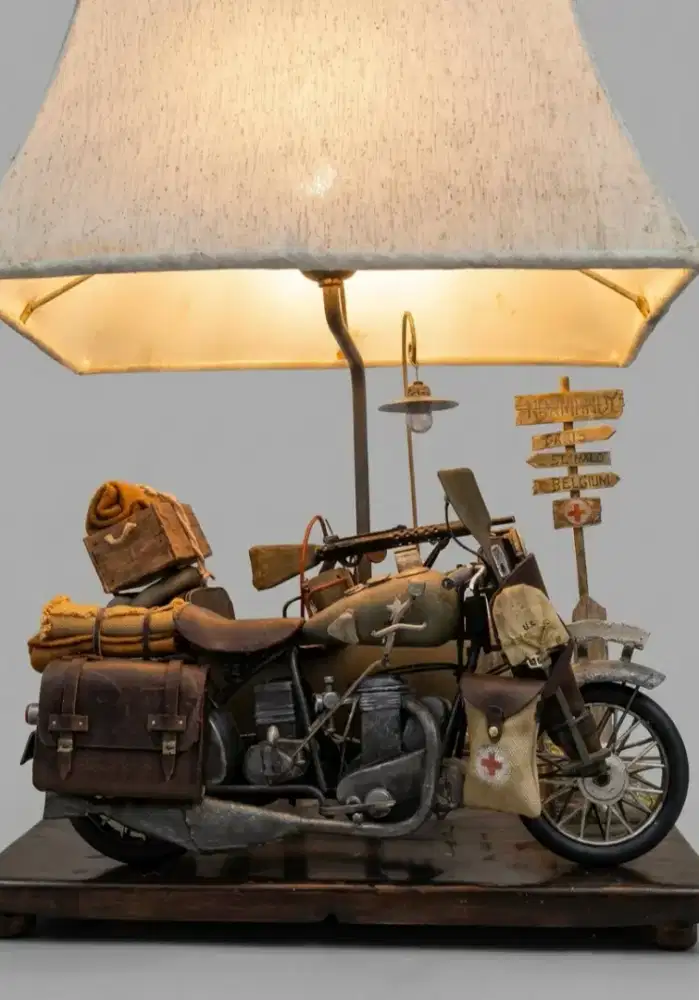 Lampu meja duduk tidur diecast sepeda motor harley logam vintage antik