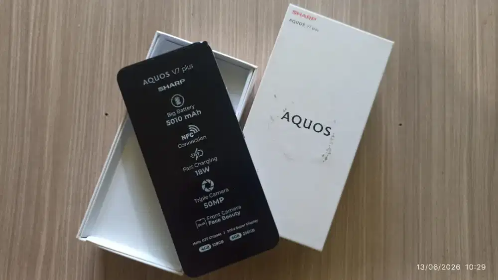 SHARP AQUOS V7 PLUS 4/128