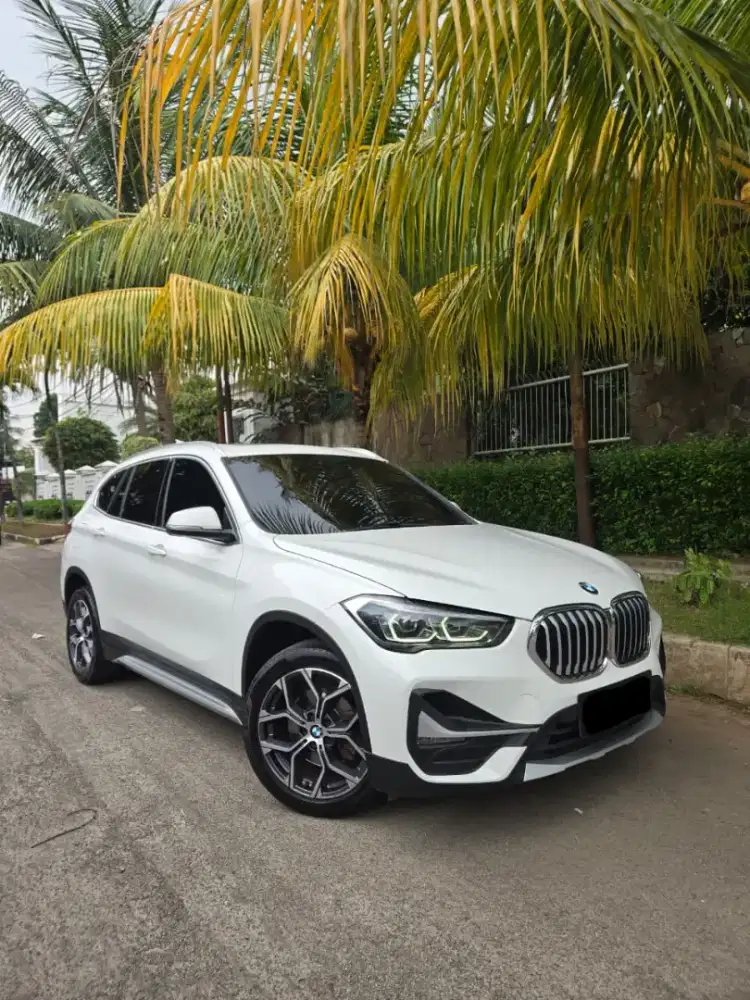 DIJUAL CEPAT BMW X1 XLINE PANO PMK 2020