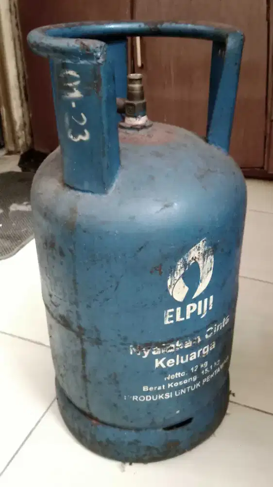 Tabung gas elpiji 12 kg kosong