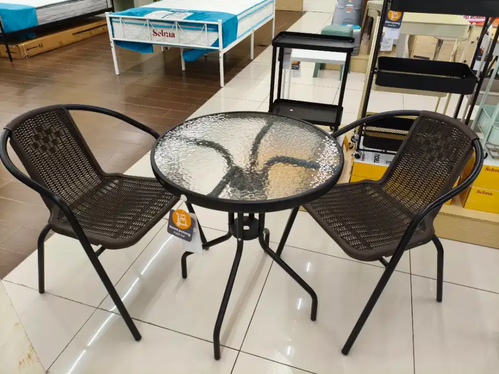 Yira Table Selma – Meja Teras Kaca Minimalis & Elegan