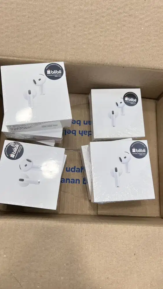 Airpods 4 Active Noise Cancellation