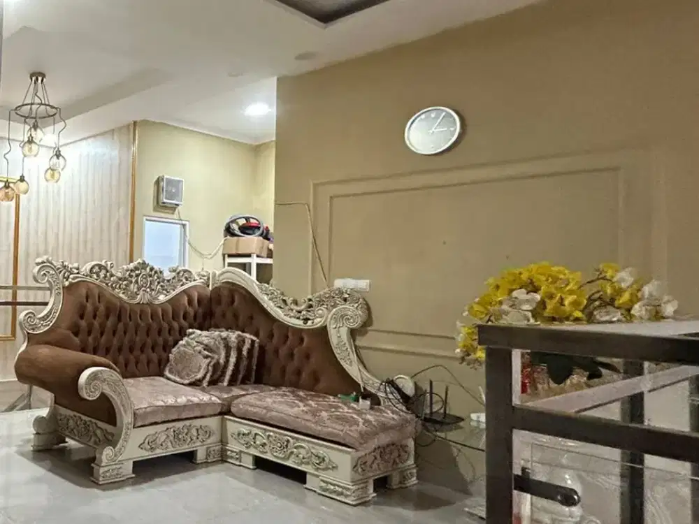 Harga Nego! Rumah Full Renovasi 3 Lantai di Cluster Shinano JGC, Furnished Lengkap