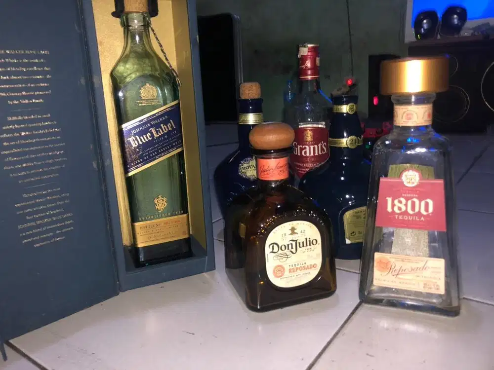 botol minuman (pajangan)