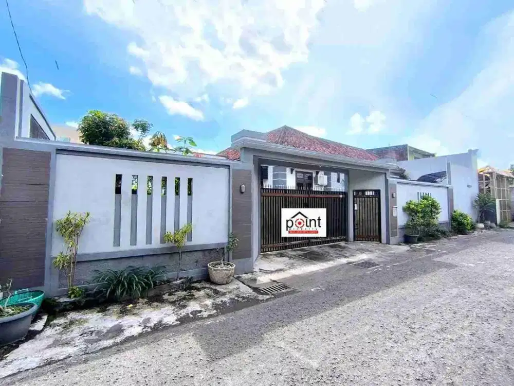 rumah luas mewah tengah kota solo