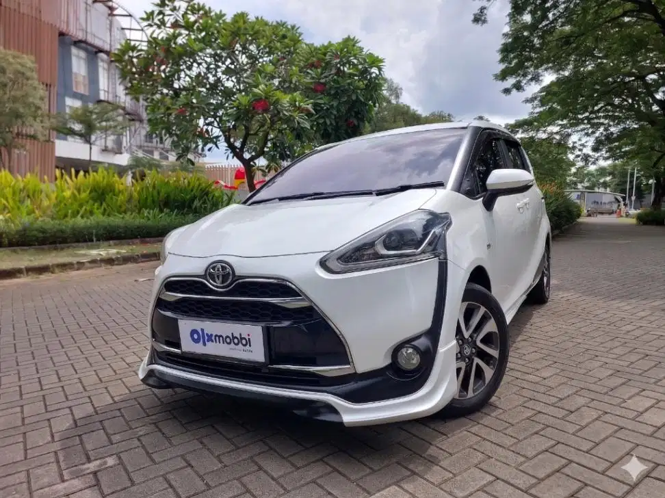 DP Murah Toyota Sienta 1.5 Q Bensin-AT 2017 CUIZB