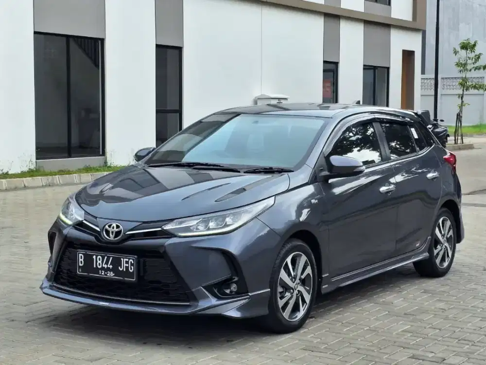 Toyota Yaris S Gr Sport 1.5 Automatic 2021 Bensin Abu Metalik