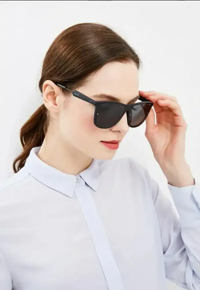 Kacamata Hitam Polaroid Sunglasses
Unisex. Polarized & Box Polaroid.