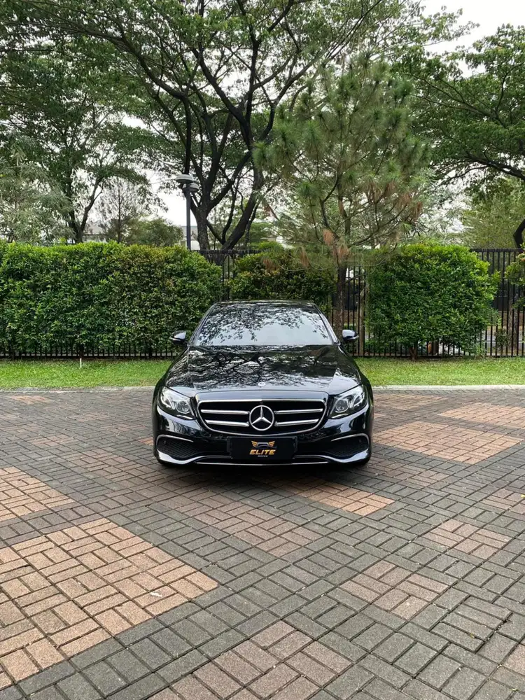 Mercedes Benz E300 Sport Style 2021
