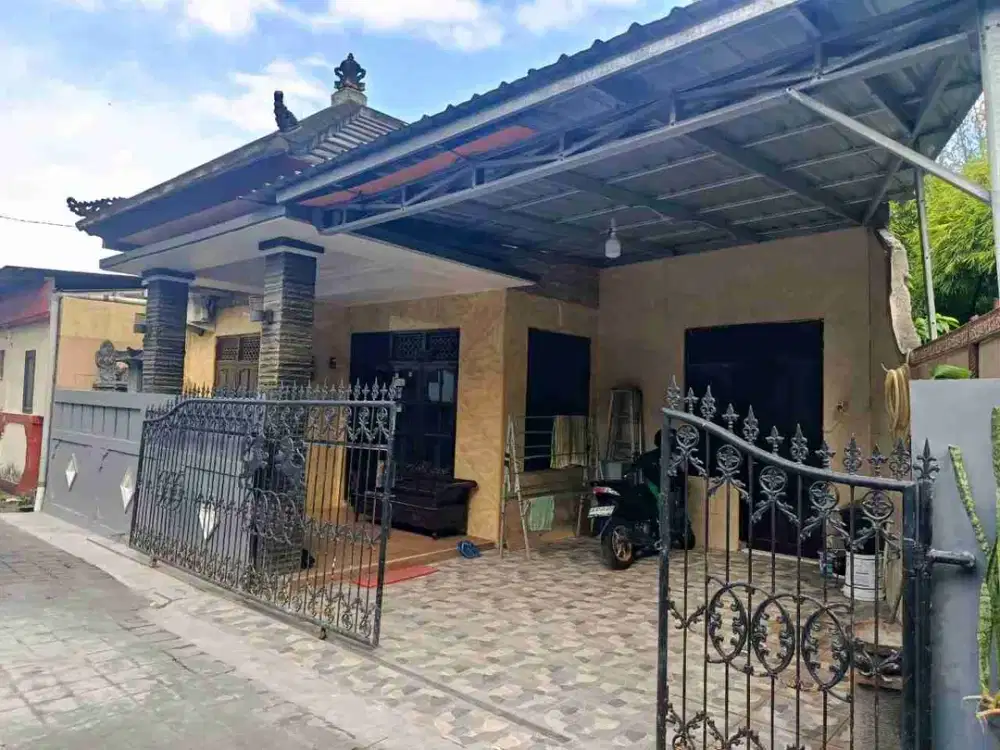 Dijual rumah daerah Ubung