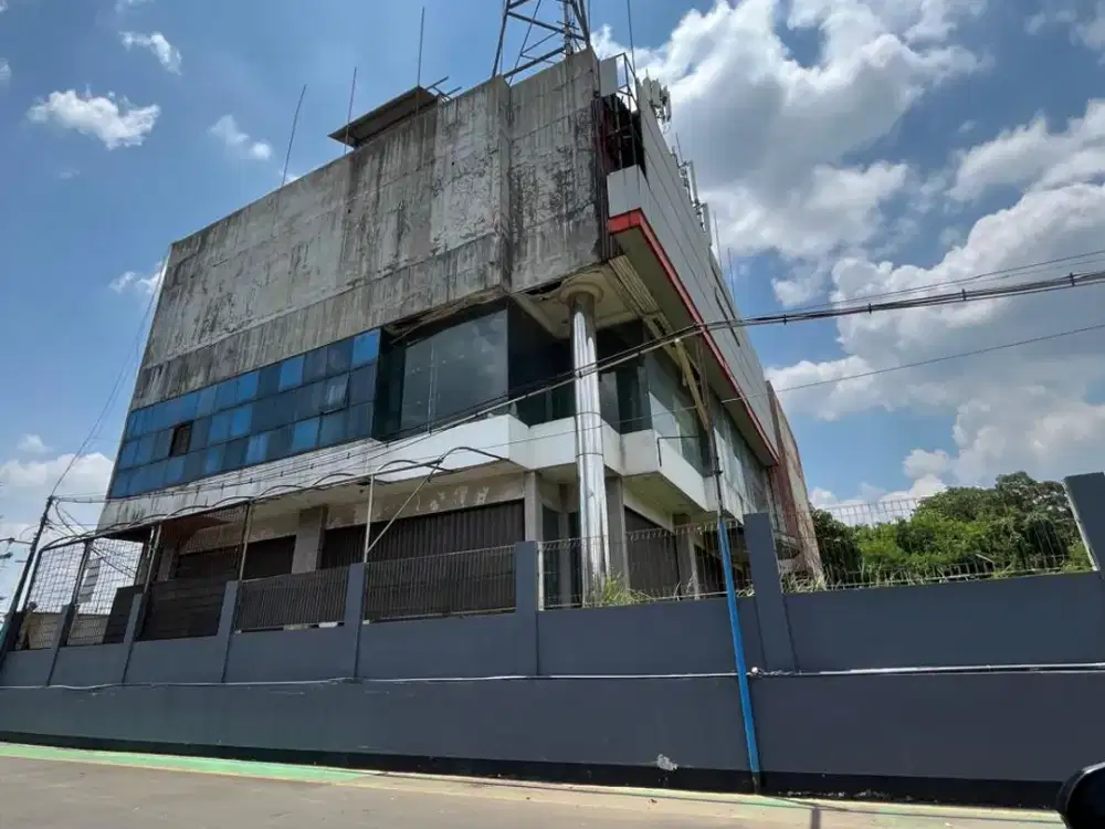 GEDUNG EX SHOWROOM PLUS 2 RUKO GANDENG DI CIMONE LOKASI STRATEGIS DIJUAL CEPAT HARGA TERBAIK NEGO SAMPAI JADI